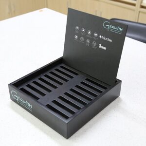 QUARTZ MARBLE SAMPLE DISPLAY TABLETOP STAND IN SHOWROOM